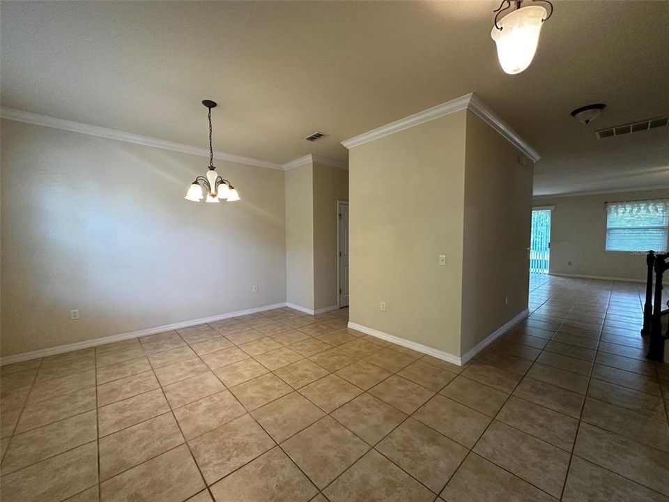 For Rent: $3,250 (4 beds, 3 baths, 2817 Square Feet)