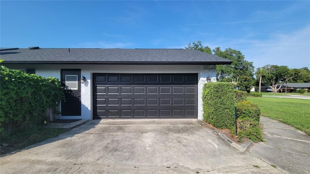 For Rent: $2,995 (4 beds, 2 baths, 2108 Square Feet)