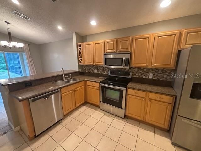 For Rent: $2,950 (3 beds, 3 baths, 2062 Square Feet)