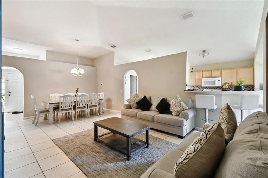 For Sale: $395,000 (4 beds, 2 baths, 1855 Square Feet)