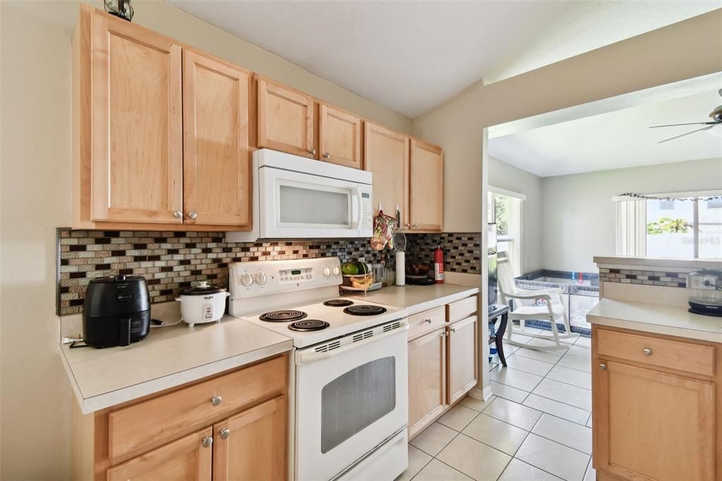 For Sale: $395,000 (4 beds, 2 baths, 1855 Square Feet)