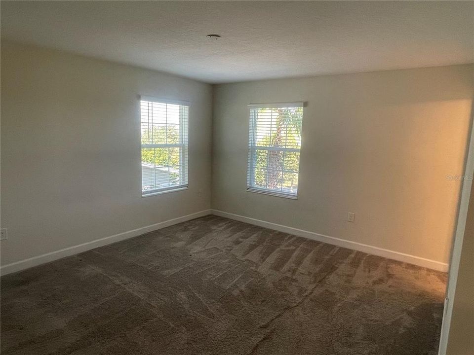 For Rent: $2,549 (3 beds, 2 baths, 1717 Square Feet)