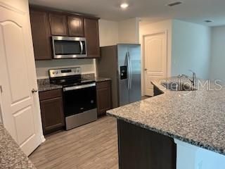 For Sale: $314,900 (3 beds, 2 baths, 1463 Square Feet)