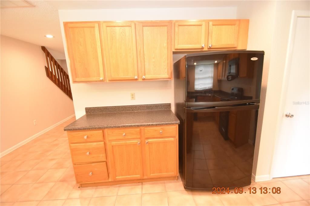 For Rent: $2,595 (4 beds, 2 baths, 2670 Square Feet)