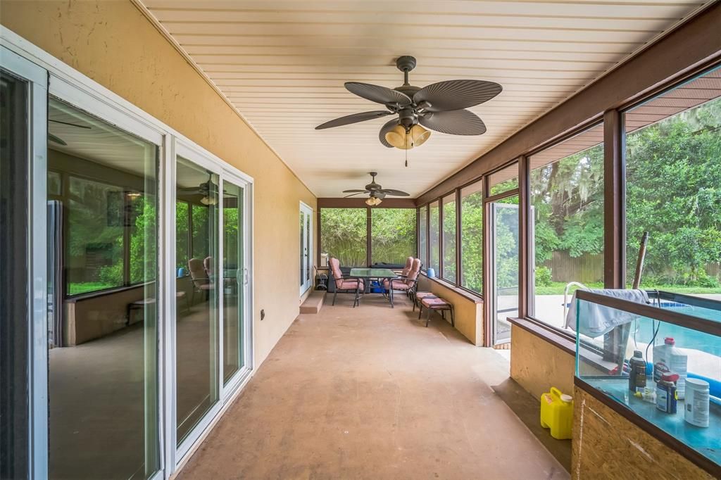 3535 Southcrest Blvd, Lakeland, FL  - 33812 - Lanai