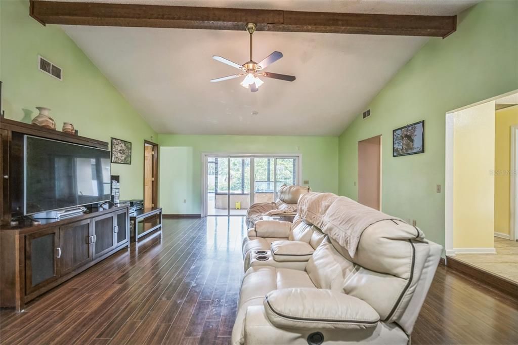 3535 Southcrest Blvd, Lakeland, FL  - 33812 - Greatroom