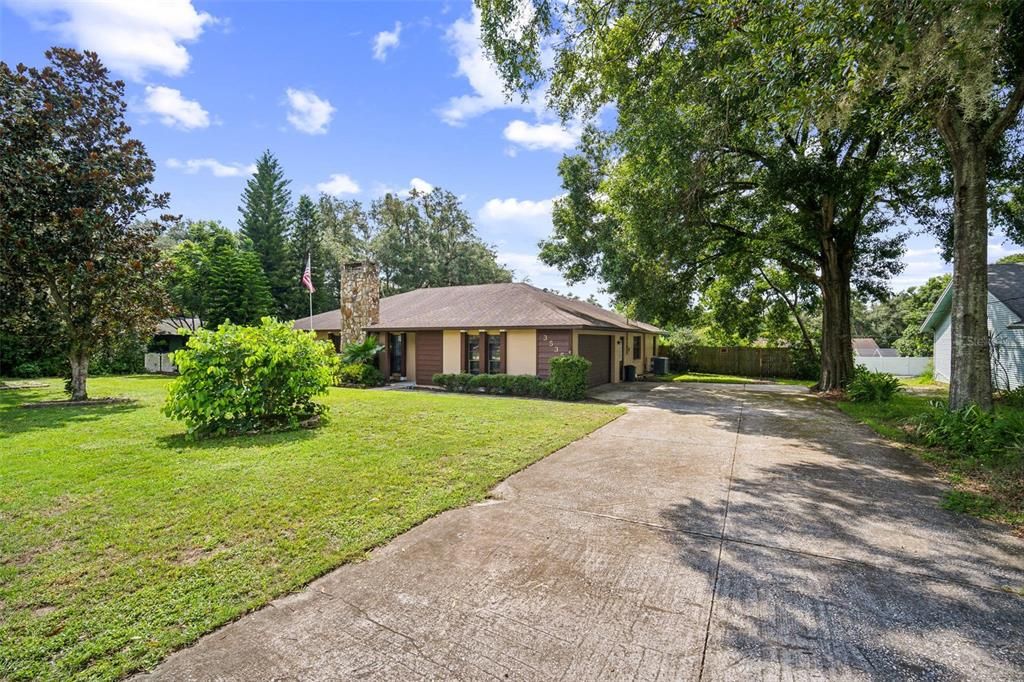 3535 Southcrest Blvd, Lakeland, FL  - 33812 - Front