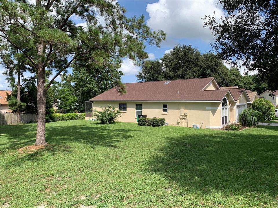 For Sale: $470,000 (3 beds, 2 baths, 1657 Square Feet)