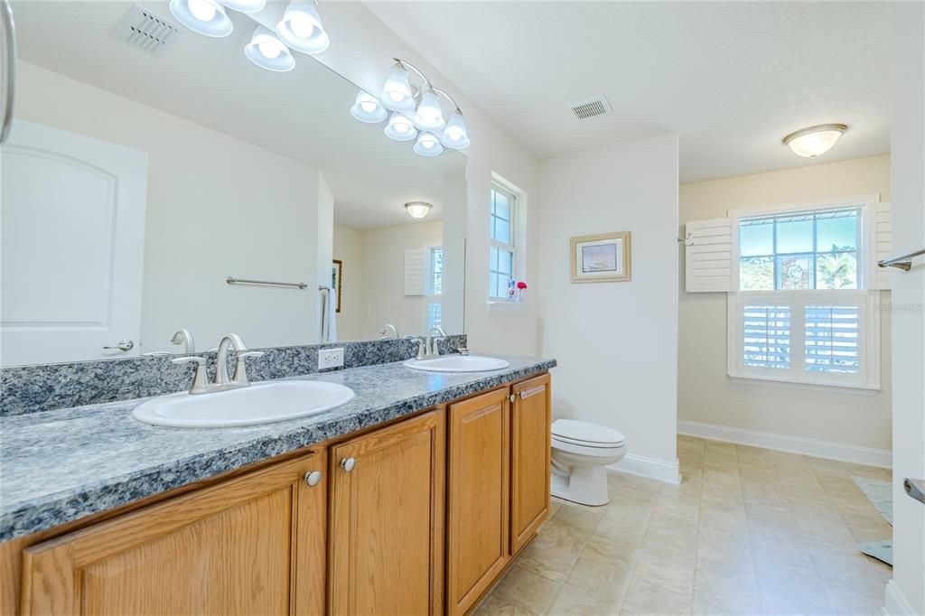 For Sale: $344,000 (4 beds, 2 baths, 1816 Square Feet)