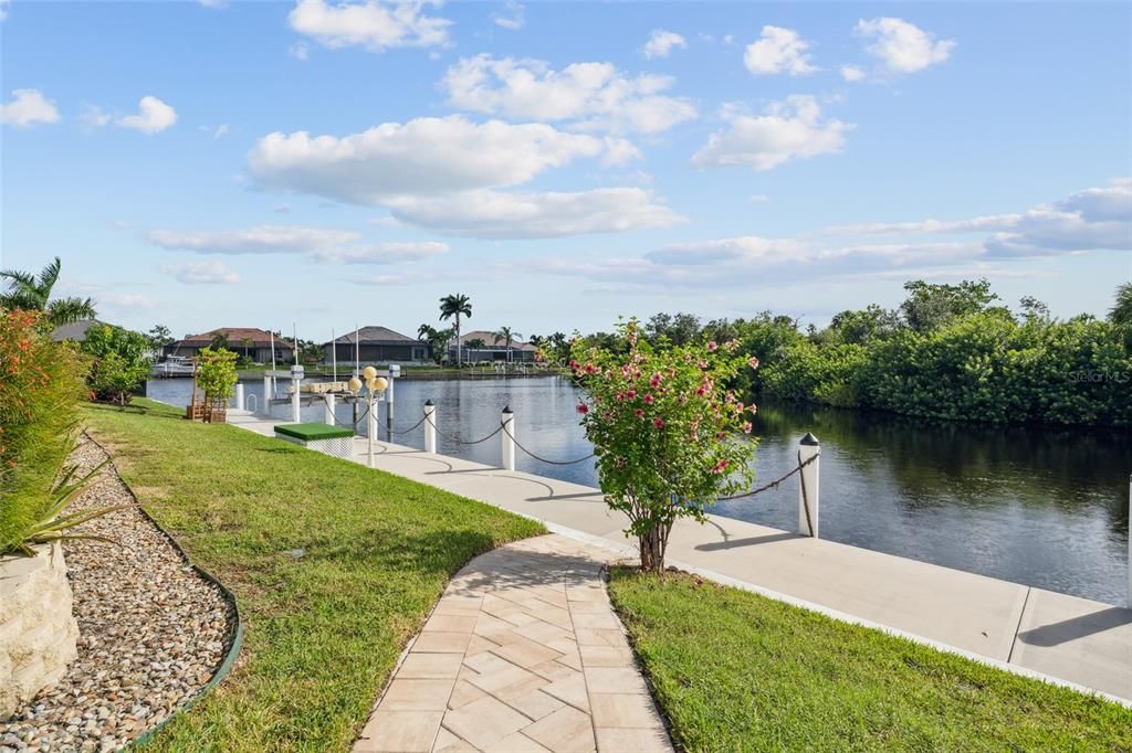 For Sale: $1,635,000 (3 beds, 3 baths, 2709 Square Feet)