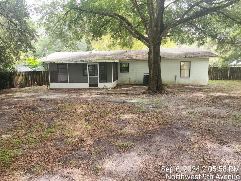 For Sale: $176,800 (3 beds, 1 baths, 1260 Square Feet)