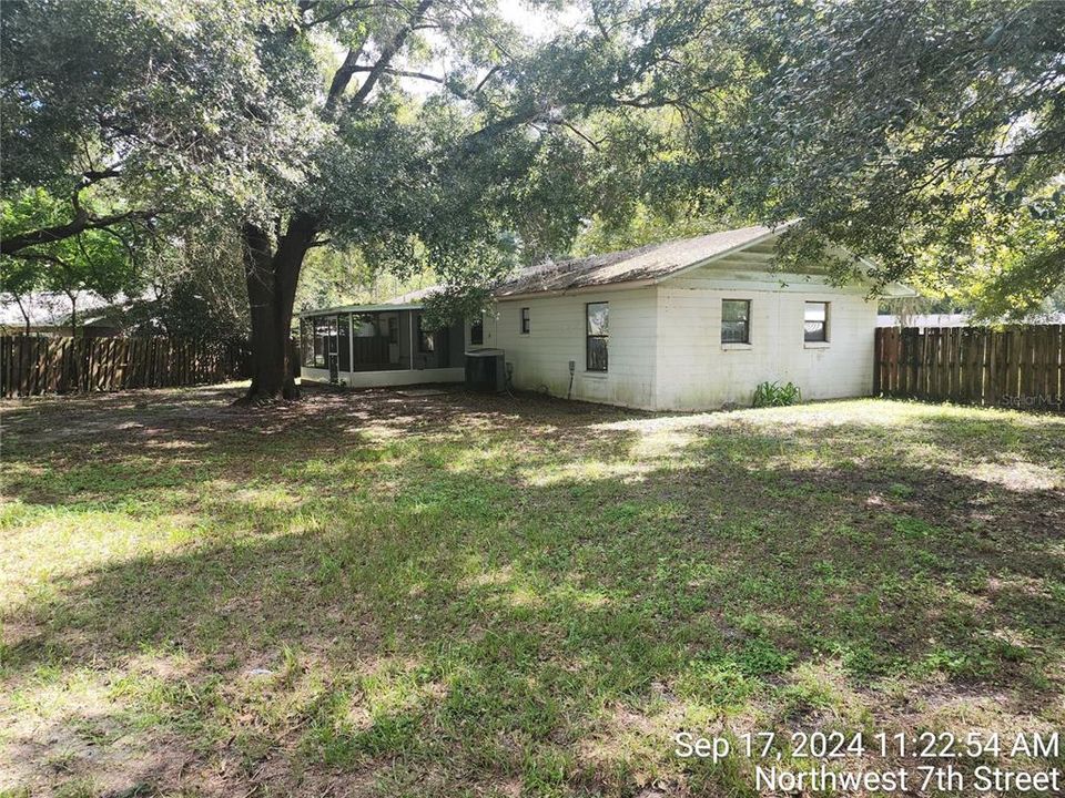 For Sale: $176,800 (3 beds, 1 baths, 1260 Square Feet)