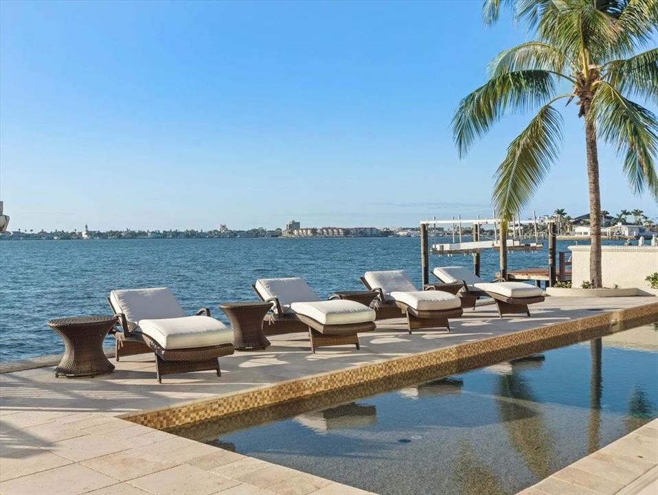 For Sale: $5,750,000 (4 beds, 4 baths, 5138 Square Feet)