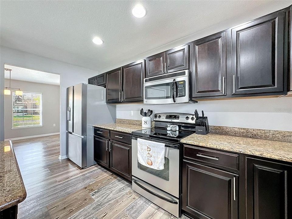 For Sale: $424,900 (4 beds, 2 baths, 2264 Square Feet)