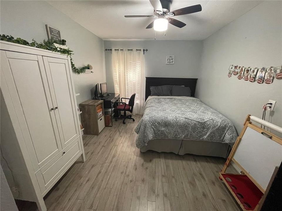 For Rent: $2,900 (3 beds, 2 baths, 2417 Square Feet)