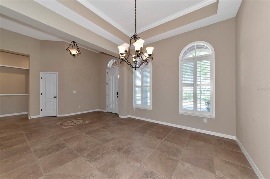 Dining Rm w/ Custom Shutters, Trey Ceiling w/ Molding