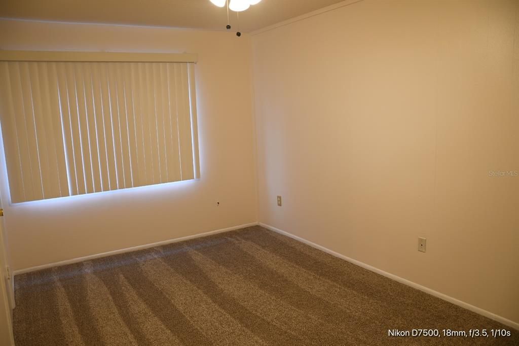 For Rent: $1,249 (2 beds, 1 baths, 889 Square Feet)