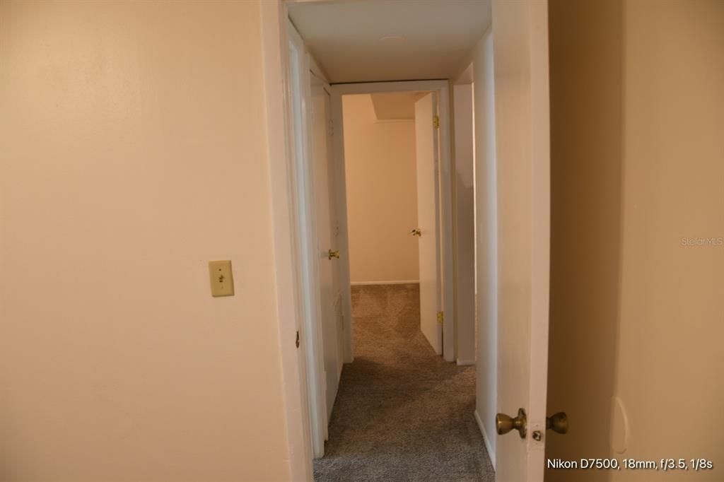 For Rent: $1,249 (2 beds, 1 baths, 889 Square Feet)