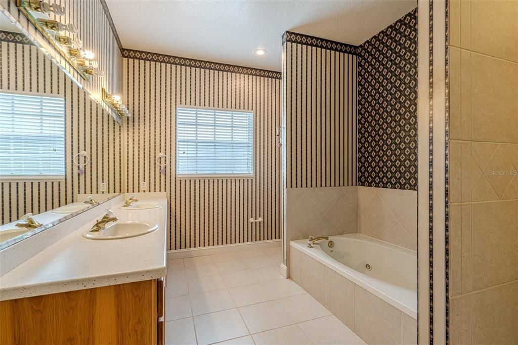 Master Bathroom with Tub, Separate Shower & Dual Vanities