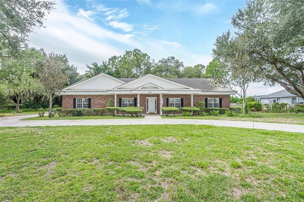 For Sale: $795,000 (3 beds, 3 baths, 3692 Square Feet)