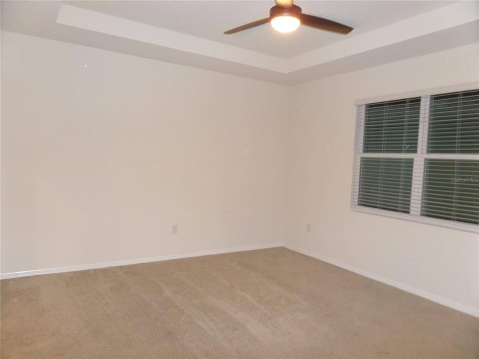 For Rent: $2,147 (3 beds, 2 baths, 1884 Square Feet)