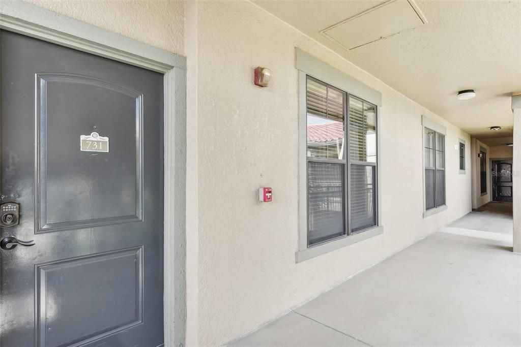 For Sale: $225,000 (2 beds, 2 baths, 1039 Square Feet)