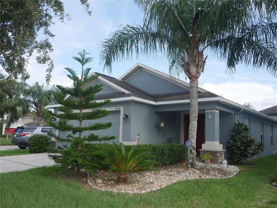 For Sale: $369,900 (3 beds, 2 baths, 1340 Square Feet)