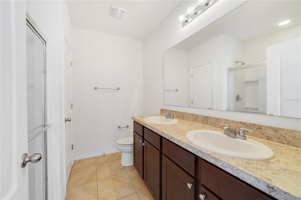 For Sale: $330,000 (3 beds, 2 baths, 1530 Square Feet)