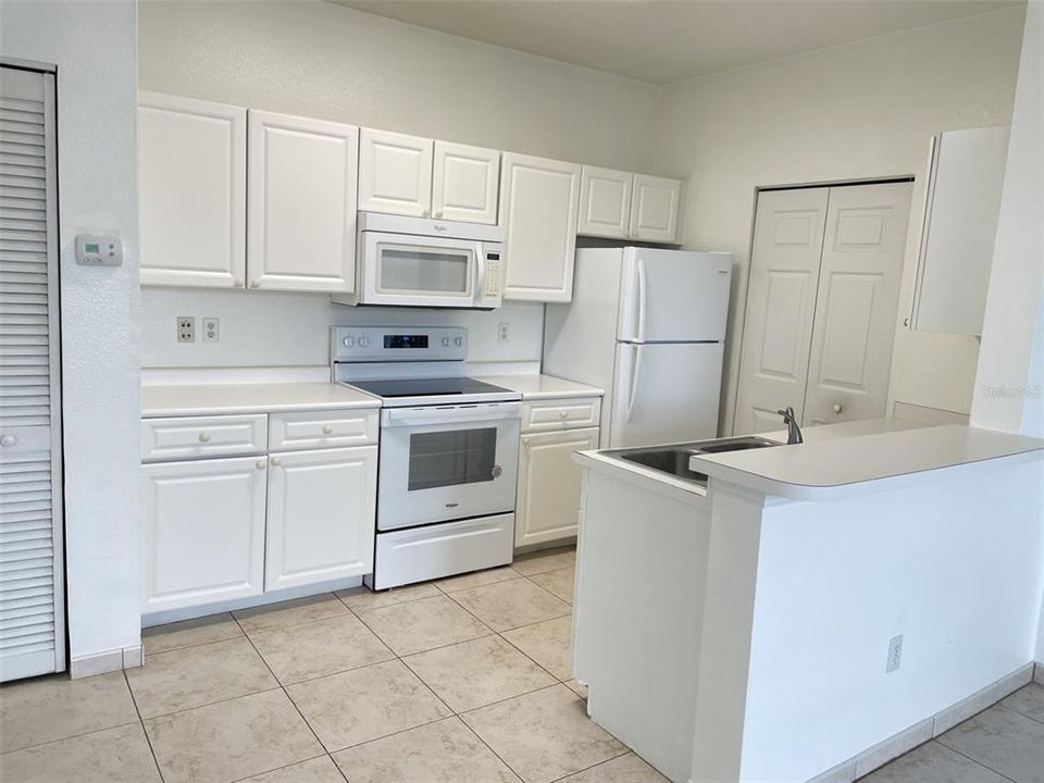 For Rent: $1,600 (1 beds, 1 baths, 599 Square Feet)