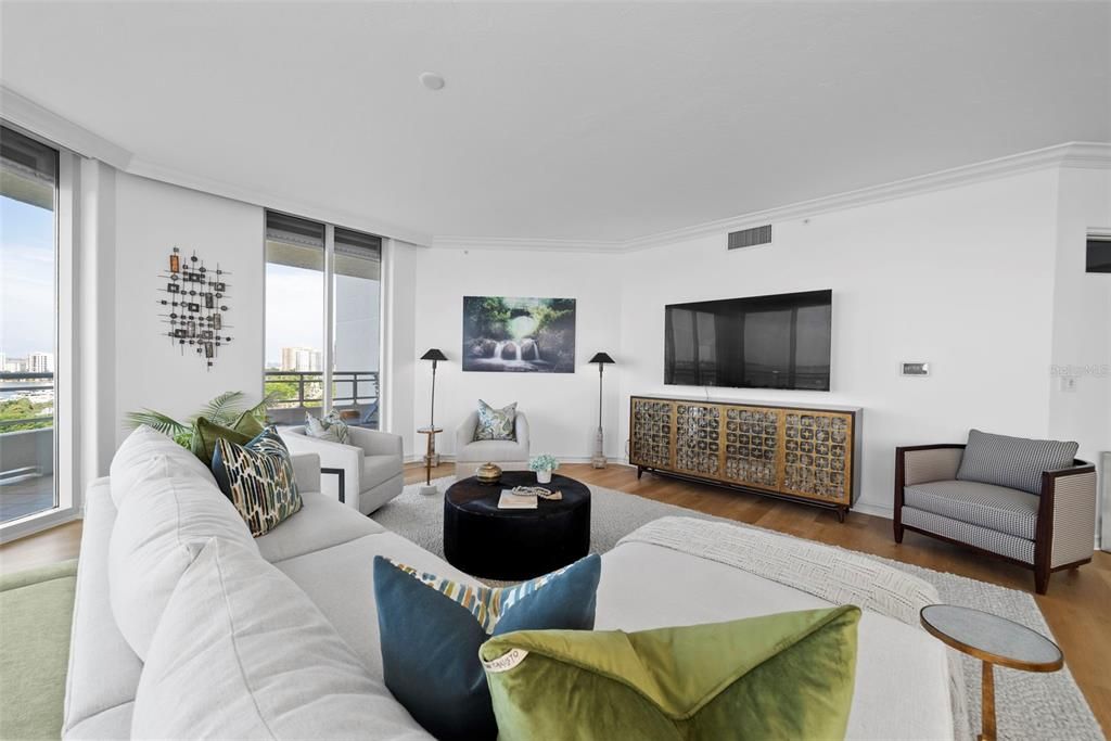 For Sale: $3,395,000 (3 beds, 2 baths, 2830 Square Feet)