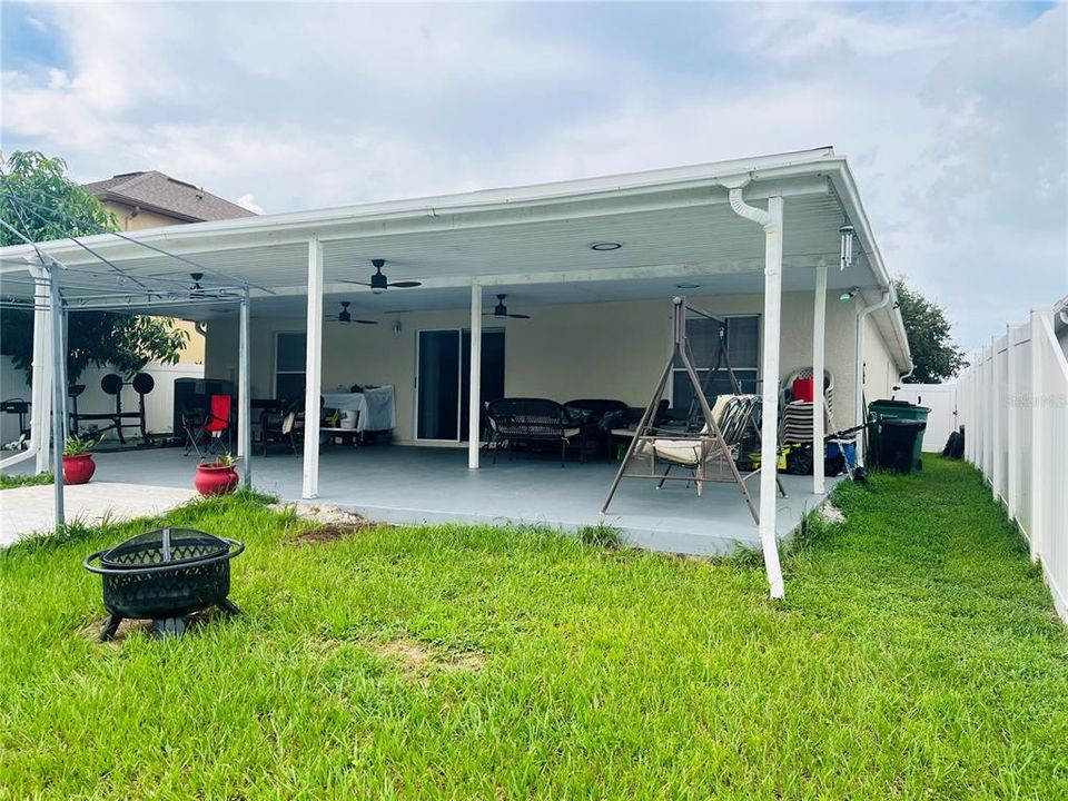 Spacious Porch