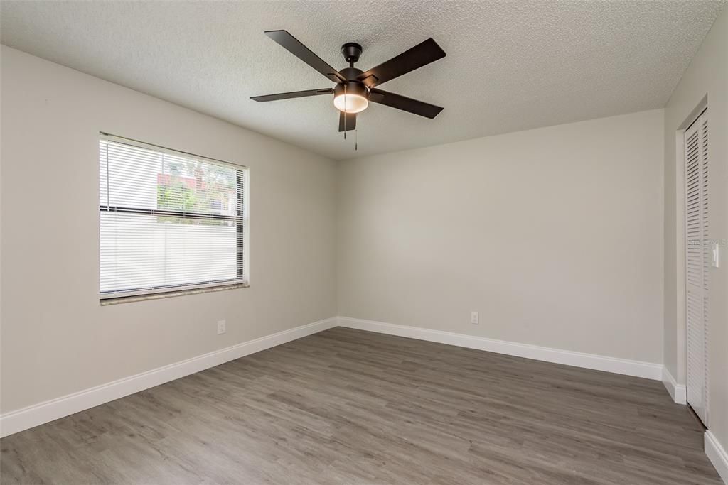 For Sale: $339,000 (2 beds, 2 baths, 1105 Square Feet)