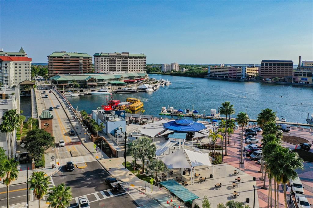 West bridge onto Harbour Island, from Downtown Tampa.