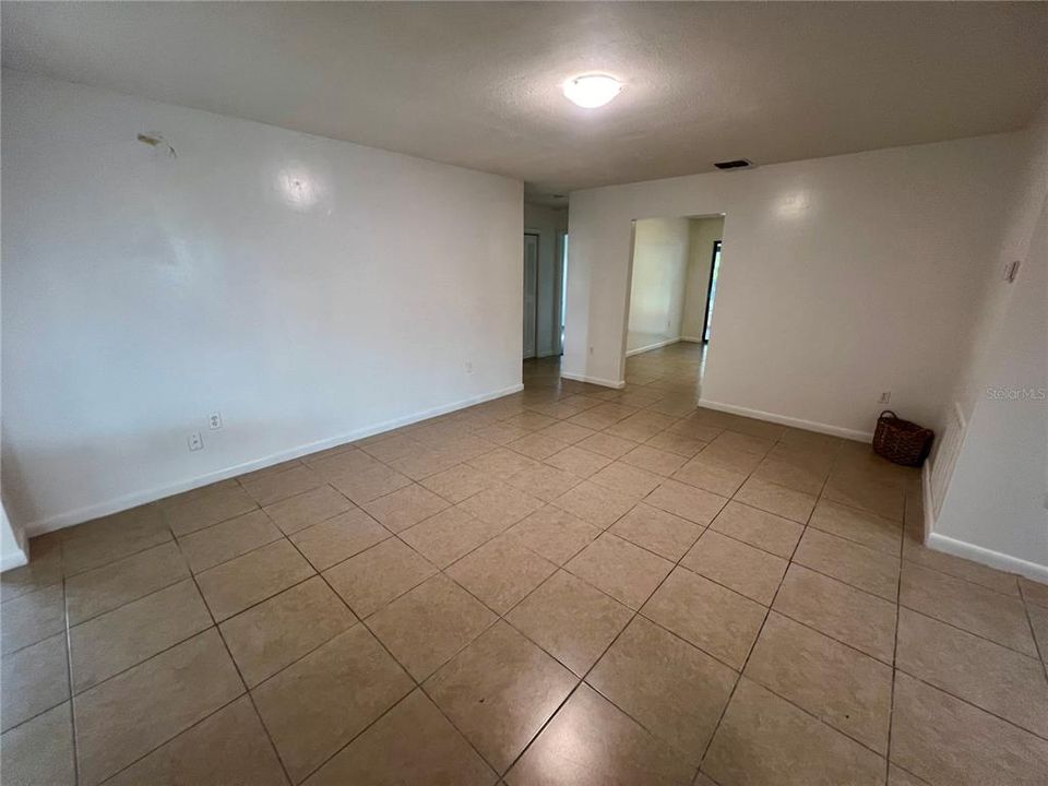 For Sale: $445,000 (3 beds, 2 baths, 1616 Square Feet)