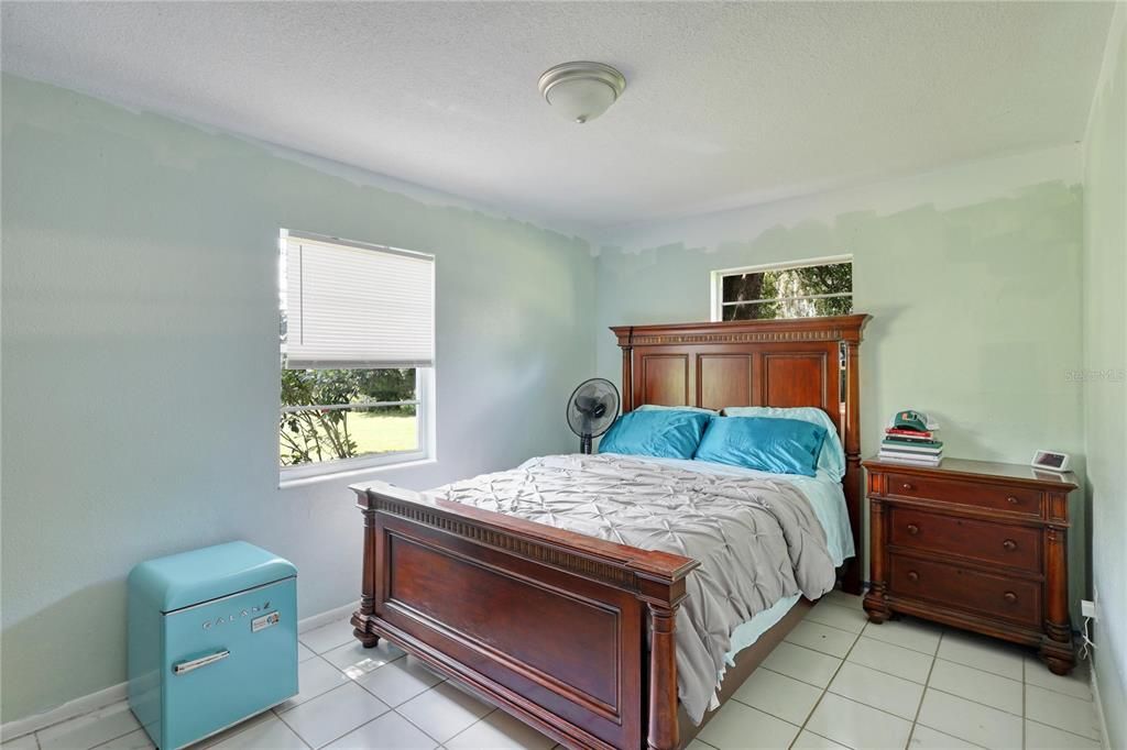 For Sale: $350,000 (3 beds, 2 baths, 1500 Square Feet)