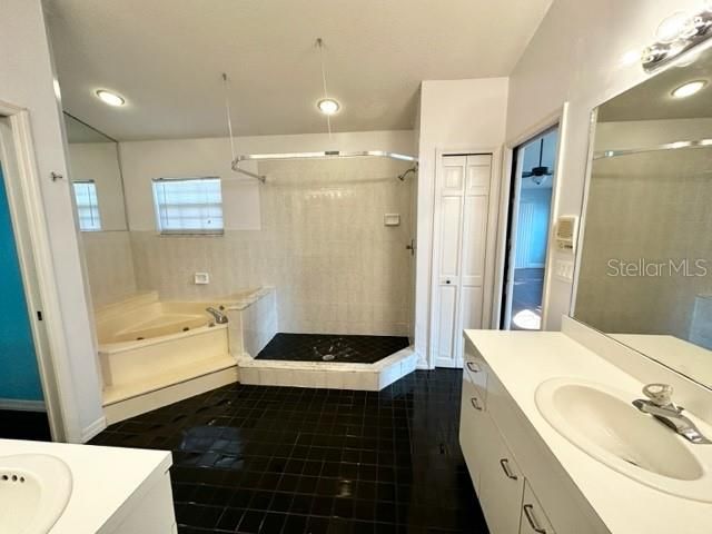 For Rent: $2,675 (3 beds, 2 baths, 2095 Square Feet)