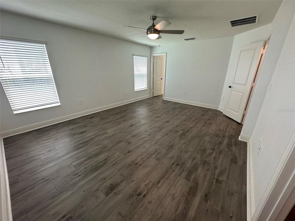 For Rent: $2,425 (3 beds, 2 baths, 2022 Square Feet)