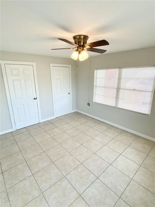 For Sale: $175,000 (2 beds, 1 baths, 912 Square Feet)