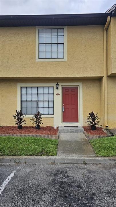 For Rent: $1,700 (2 beds, 2 baths, 1031 Square Feet)