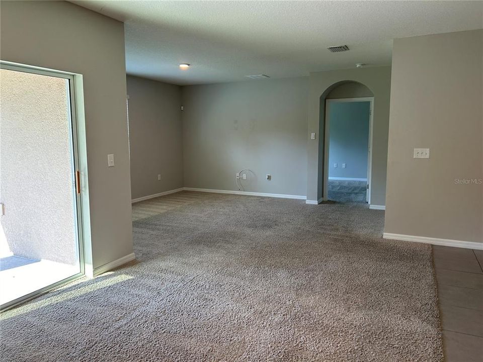 For Rent: $2,500 (4 beds, 2 baths, 1846 Square Feet)