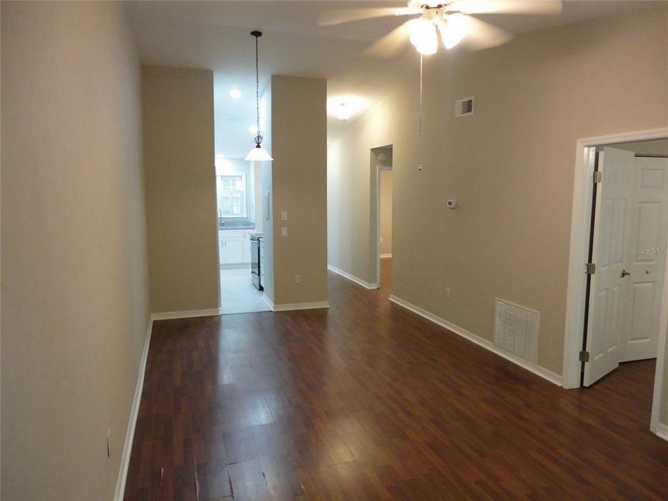 For Rent: $1,650 (2 beds, 2 baths, 992 Square Feet)