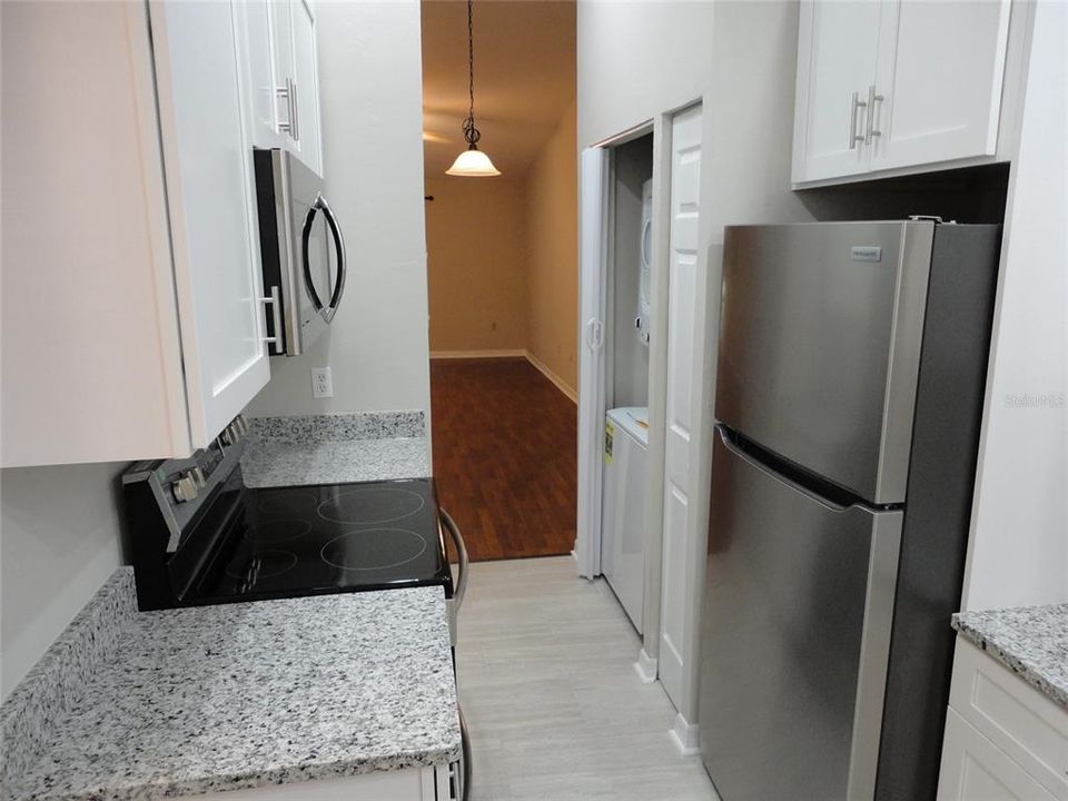 For Rent: $1,650 (2 beds, 2 baths, 992 Square Feet)