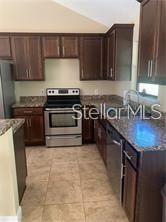 For Rent: $1,800 (3 beds, 2 baths, 1228 Square Feet)