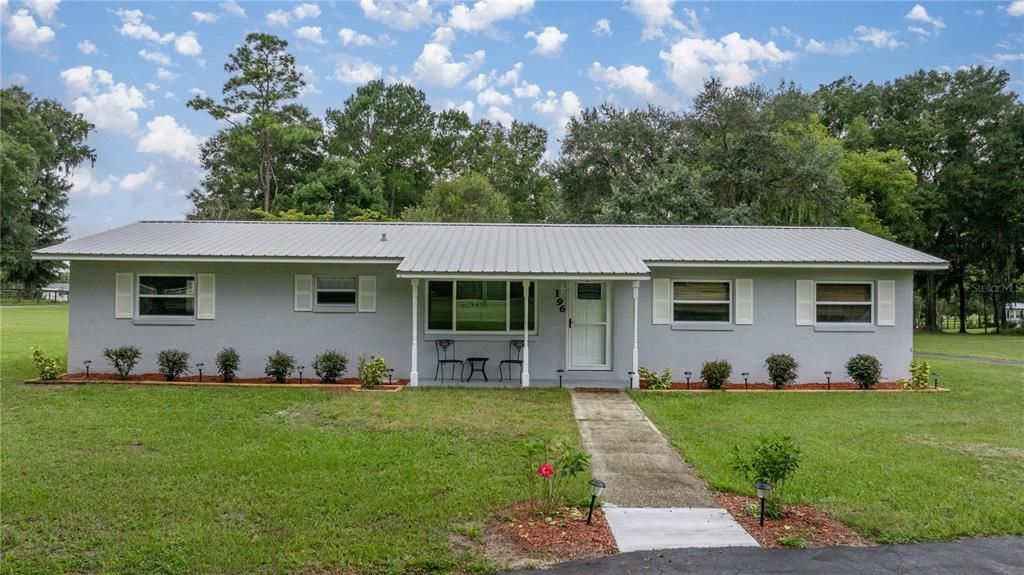 For Sale: $699,000 (3 beds, 2 baths, 1719 Square Feet)