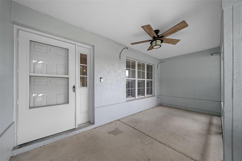 For Sale: $241,500 (2 beds, 2 baths, 1555 Square Feet)