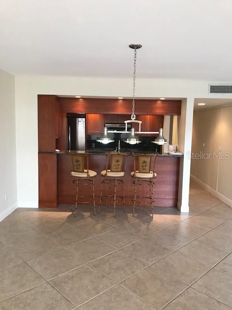 For Rent: $2,750 (2 beds, 2 baths, 1320 Square Feet)