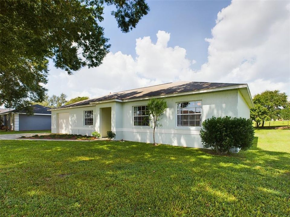 For Sale: $269,900 (3 beds, 2 baths, 1145 Square Feet)