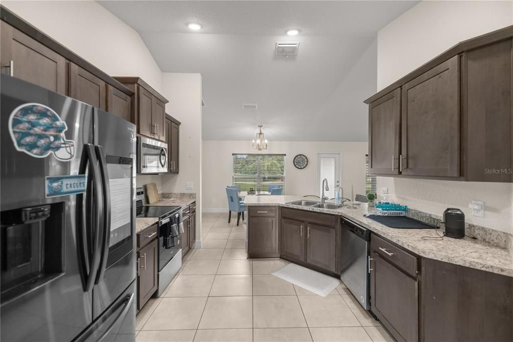 For Sale: $325,000 (4 beds, 2 baths, 1767 Square Feet)