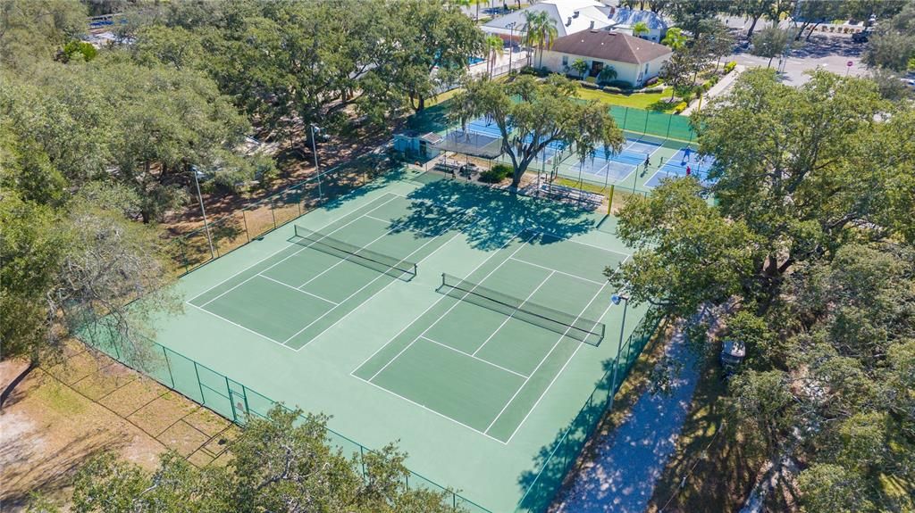 Community Tennis Courts