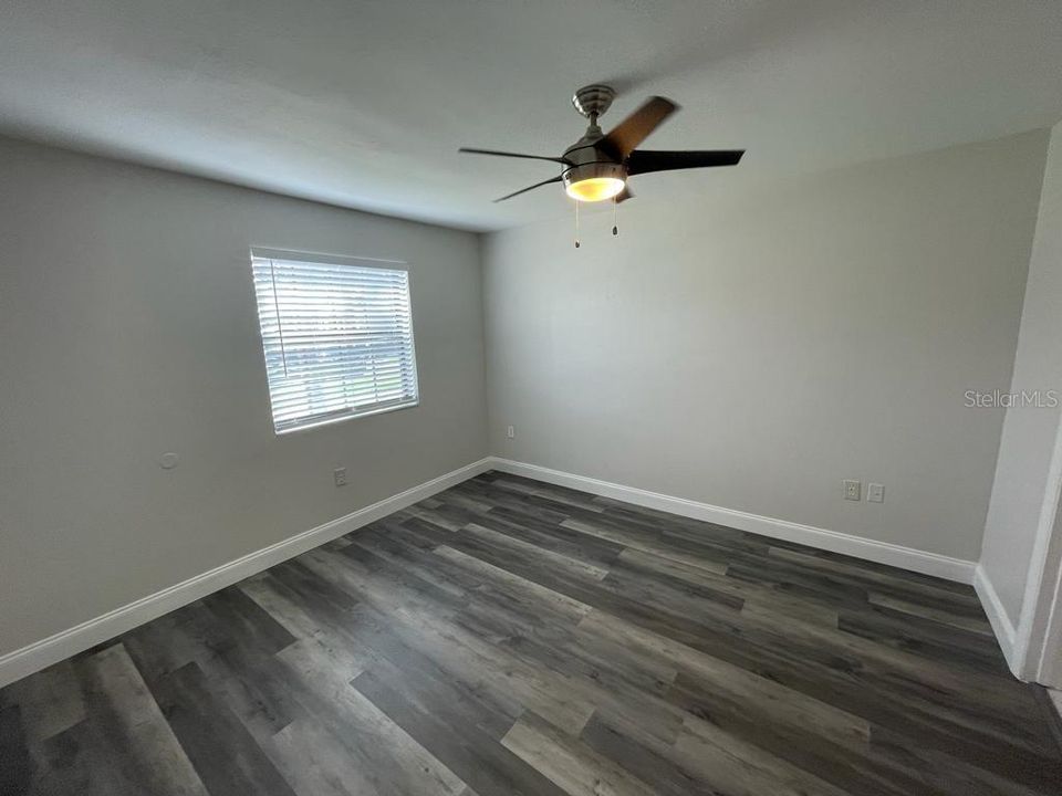 For Sale: $270,000 (2 beds, 2 baths, 1124 Square Feet)